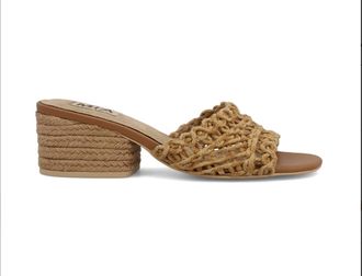 Mia Womens Idella Rattan Heel In Natural Woven