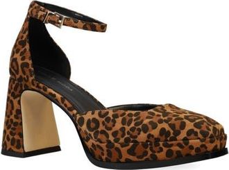 Pelle Moda Dolli Pump in Leopard at Nordstrom, Size 7.5
