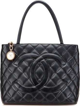 Chanel Matelasse Grained Calfskin Tote Bag (Pre-Owned)