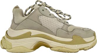 Balenciaga Balenciaga Triple S sneakers in cr&egrave;mekleurig nylon