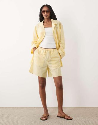Arket co-ord pantaloncini da mare in puro cotone a righe gialle-Blu