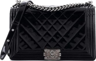 Chanel Boy Flap Bag Chevron Patent New Medium shoulder bag - Zwart