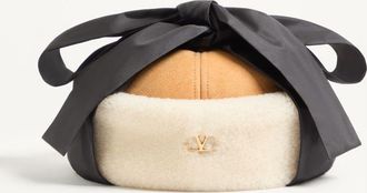 Valentino Garavani Berretto Vlogo Signature In Montone Donna AVORIO/BEIGE/NERO 55