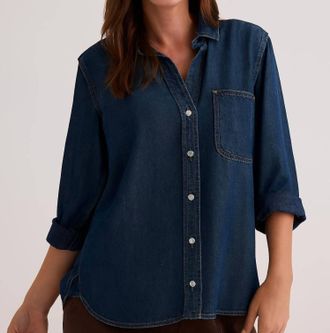 Bella Dahl Womens Shirt Tail Button Down Top In Twilight Rinse Wash