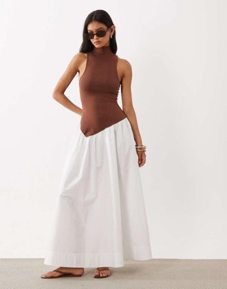 Asos Vestito lungo ibrido senza maniche accollato bianco