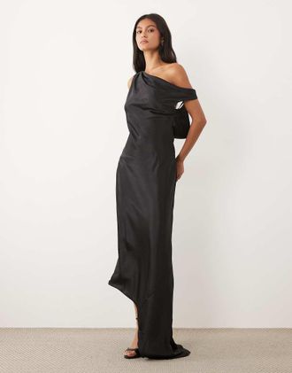JW PEI Vestito lungo monospalla drappeggiato in raso nero asimmetrico