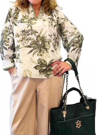 Entro Magnolia Lane Blouse In Olive