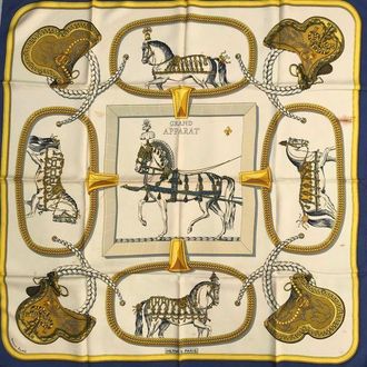 Herm&egrave;s Herm&egrave;s Vintage Grand Apparat - 90cm Silk Scarf