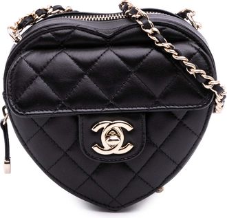 Chanel Pre-owned Womens Quilted Heart Crossbody Bag - Black Leather - One Size