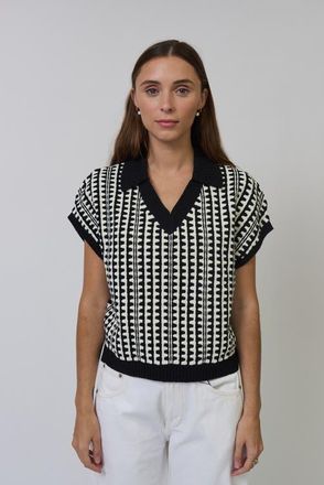 Central Park West Skye Scallop Stitch Polo in Black/white at Nordstrom, Size X-Small