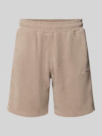 Pegador Relaxed Fit Shorts mit Strukturmuster Modell Lagos in Taupe, Gr&ouml;&szlig;e XXL