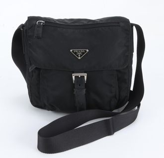 Prada Black Leather Nylon Messenger Bag Shoulder Bag (Pre-Owned)