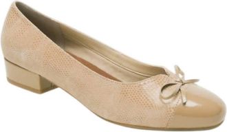 Ros Hommerson Womens Tawnie Loafers In Nude