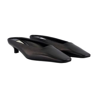 Toteme Womens Pointed-Toe Calfskin Kitten Pump Black