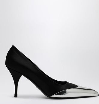 靴 PRADA Leather Strap Heels Prada Vernice Patent Leather Slingback Pumps in Black Size