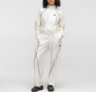 New Balance Mujer Basketball Barrel Leg Track Pant en Blanco, Poly Knit, Talla XL