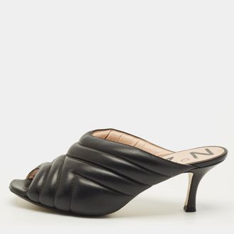 N&deg;21 Size 41 Black Quilted Leather Mules
