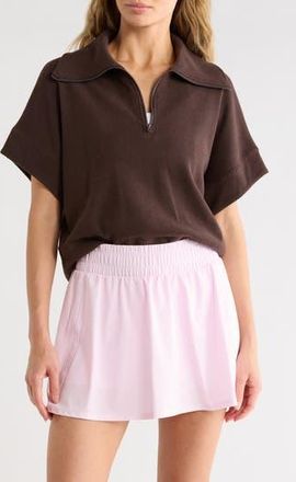 Zella Rejuvenate Quarter Zip Pullover in Brown Mole at Nordstrom Rack, Size X-Small