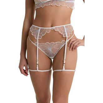 Etam Camelia Garter Belt in White at Nordstrom, Size Medium