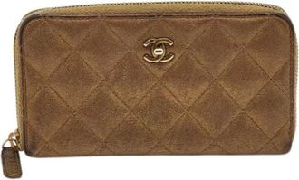 Chanel Pre-owned Wallets, female, Brown, Size: ONE SIZE Pre-owned Quilted Wallet