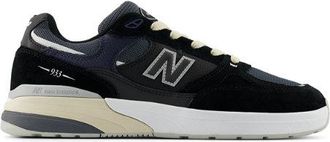 New Balance Unisex NB Numeric Andrew Reynolds 933 en Negro/Azul, Gamuza/Malla, Talla 40.5