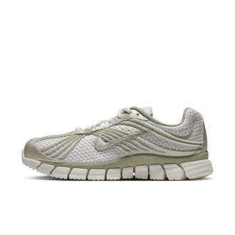 Nike Womens Zoom Skylon Shoes in White | IU7360-104