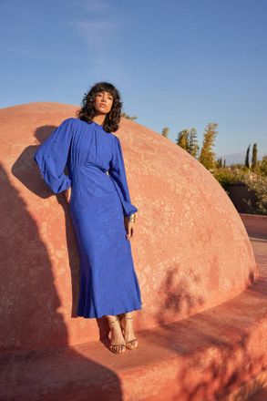 Trendyol Modest Dames Donkerblauw Bloemen Maxi Lang Casual Skater Modest Jurken