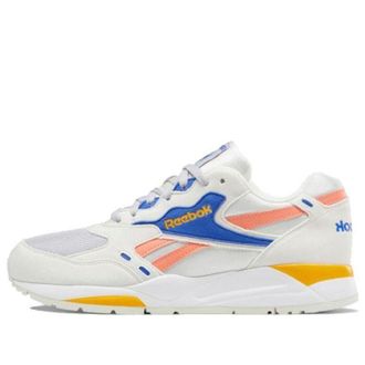 Reebok Bolton Essential MU Chalk DV5639