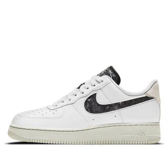 Nike (WMNS) Nike Air Force 1 07 SE Recycled Wool Pack - White Black DA6682-100