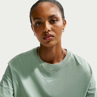 Nike Womens Nike Sportswear Classic Loose Short-Sleeve Cropped T-Shirt in Green | IH7594-006