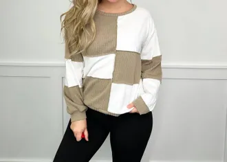 Bibi Color Block Long Sleeve Top In Latte