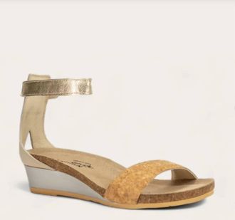 Naot Womens Pixie Sandal In Cork/ivory/gold