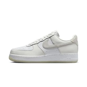 Nike Fitness, Heren, Wit, 42 EU, Leer, Air Force 1 07 LV8