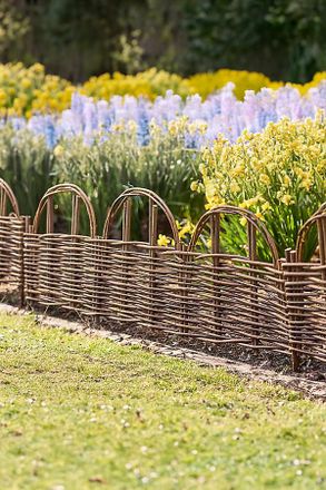 Terrain Woven Willow Arch Border Fencing, Set of 4