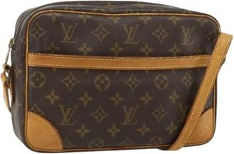 Louis Vuitton Pre-owned Cross Body Bags, female, Brown, Size: ONE SIZE Pre-owned Monogram Canvas Shoulder Bag