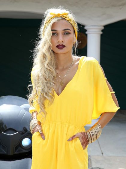 So einfach ist es ein Rockabilly Tuch zu binden