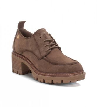 Xti Womens Suede Heeled Oxfords Shoes In Taupe