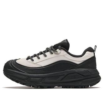 Anta (WMNS) ANTA Life Series Sneakers Black 922418849-5