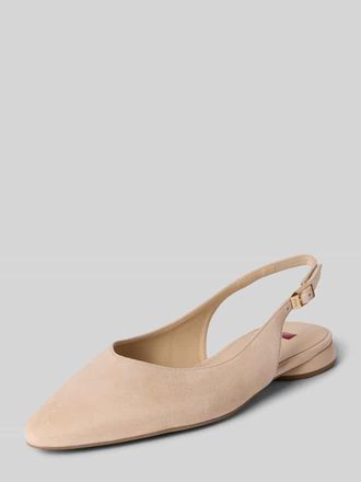 H&ouml;gl Pumps aus Leder mit Riemen und Dornschlie&szlig;e in Sand, Gr&ouml;&szlig;e 36