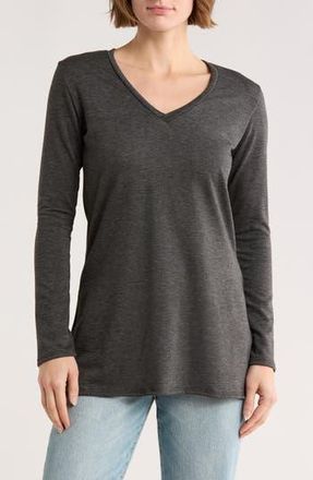 Go Couture V-Neck Tunic Sweater in Dark Dull Gray at Nordstrom Rack, Size X-Large
