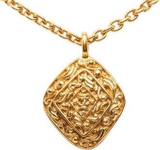 Chanel Tweedehands Gouden Vergulde Diamantvormige Hanger Ketting