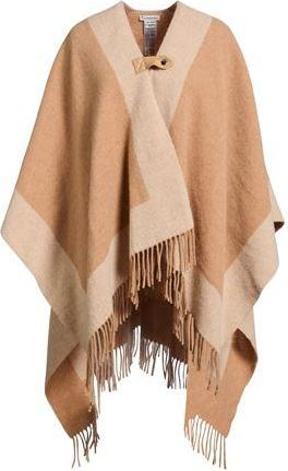 Woolrich JACKEN & M&Auml;NTEL - Capes auf YOOX.COM