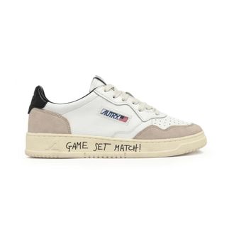 Autry Witte Leren Sneakers met Zwarte Hiel - Dames - Sneakers - Wit - 39 EU - Su&egrave;de - Schoenen