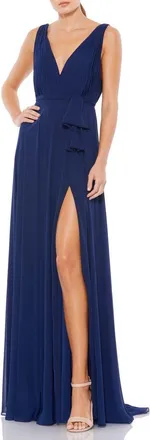 Mac Duggal Sleeveless V-Neck Chiffon Gown in Midnight at Nordstrom, Size 6