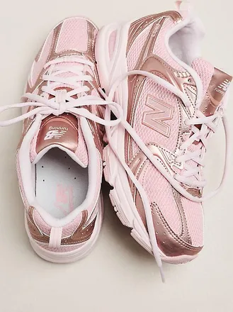 New Balance 530 Sneakers