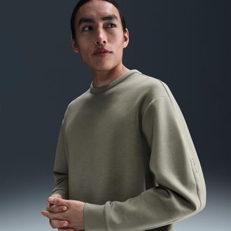 Nike Mens 24.7 ImpossiblySoft Dri-FIT Crew in Green | HQ6964-320