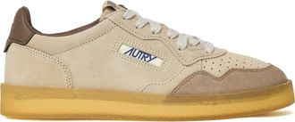 Autry Biscotto/Kangaroo Medalist Low Suede Sneakers