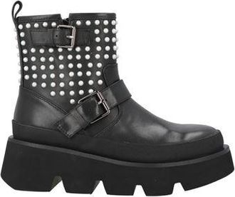 Emanuelle Vee Ankle boots