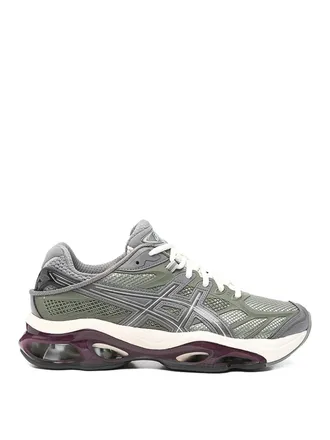 Asics Sneakers