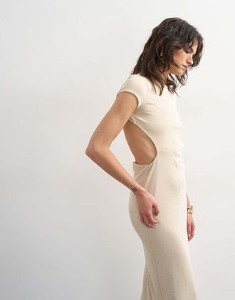 Topshop Vestito lungo in morbido cupro a doppio strato beige con cut-out-Neutro
